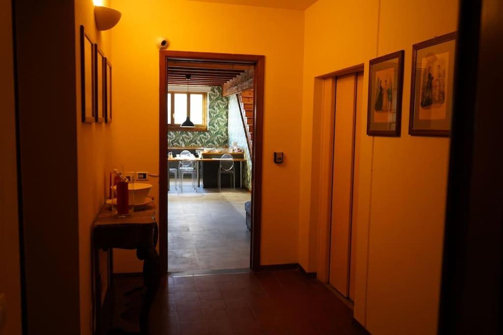 Loft Moderno Ubicato Nel Centro Storico Di Lucca Apartman Kültér fotó