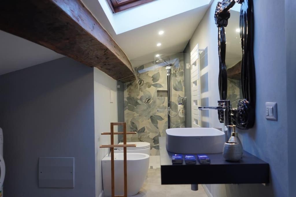 Loft Moderno Ubicato Nel Centro Storico Di Lucca Apartman Kültér fotó